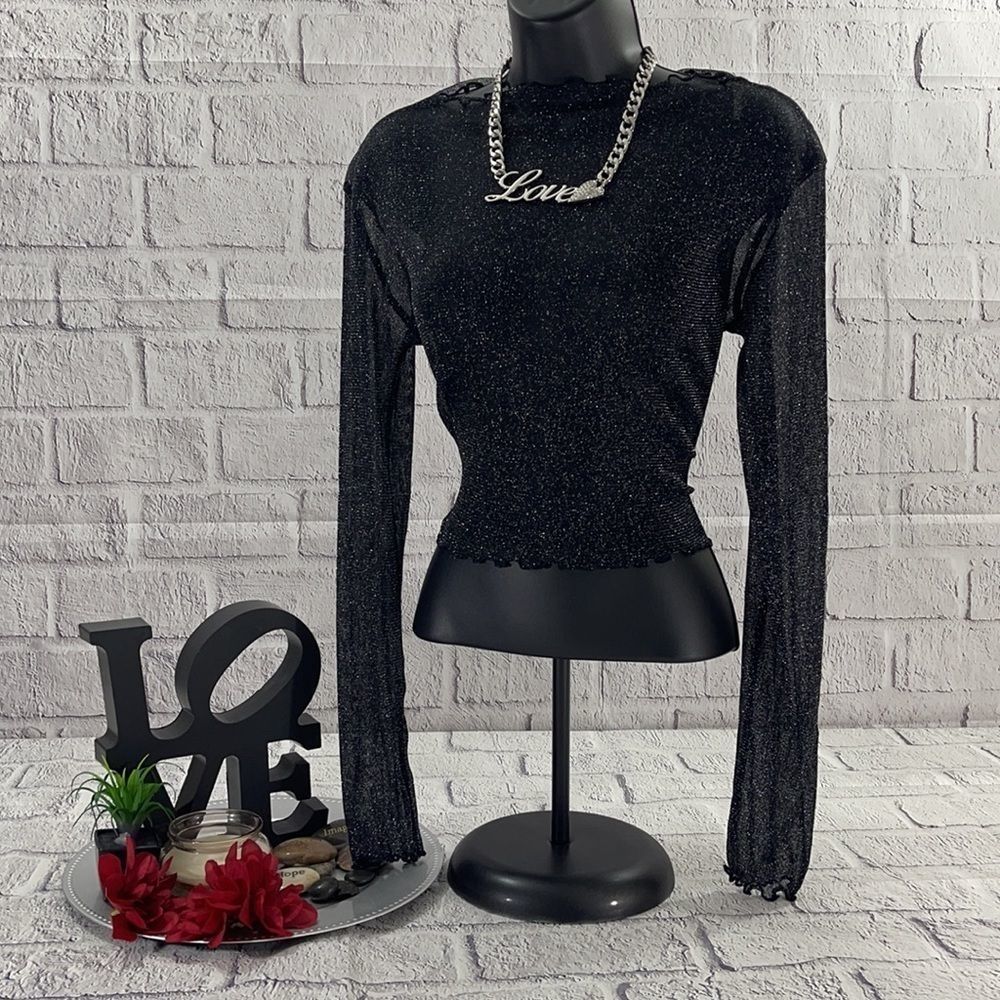 Women’s Heart & Hips Dazzling Black Sheer and Shimmery Long Sleeve Top (S) BY25